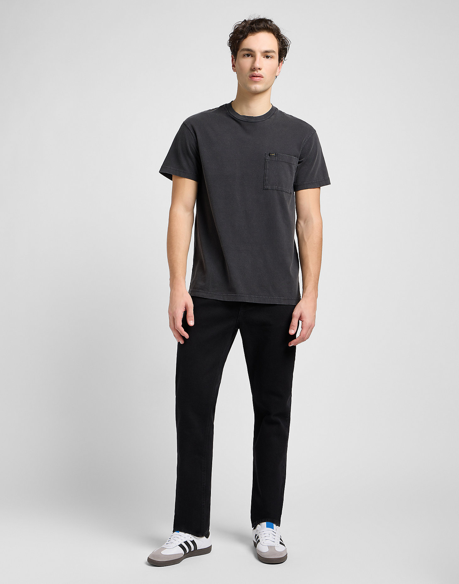 Relaxed Pocket Tee in Washed Black alternative view 2