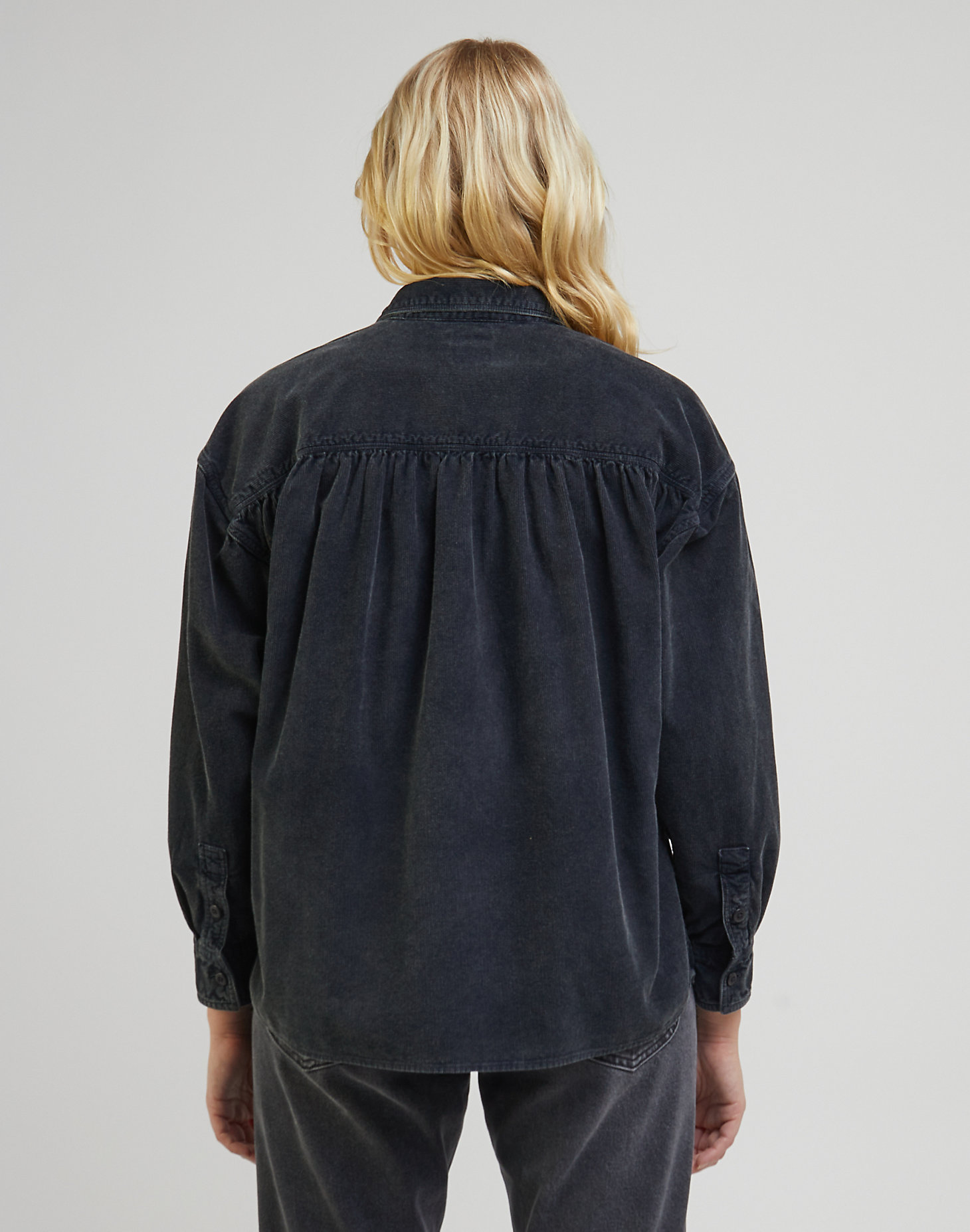 Frontier Shirt in Charcoal alternative view 1
