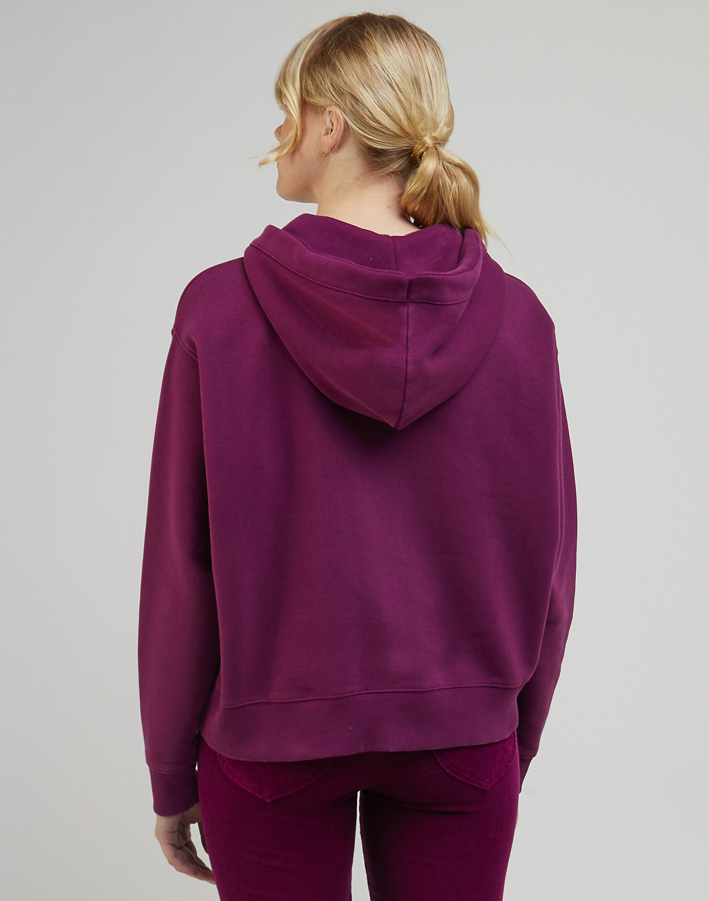 Relaxed Hoodie in Foxy Violet alternative view 1