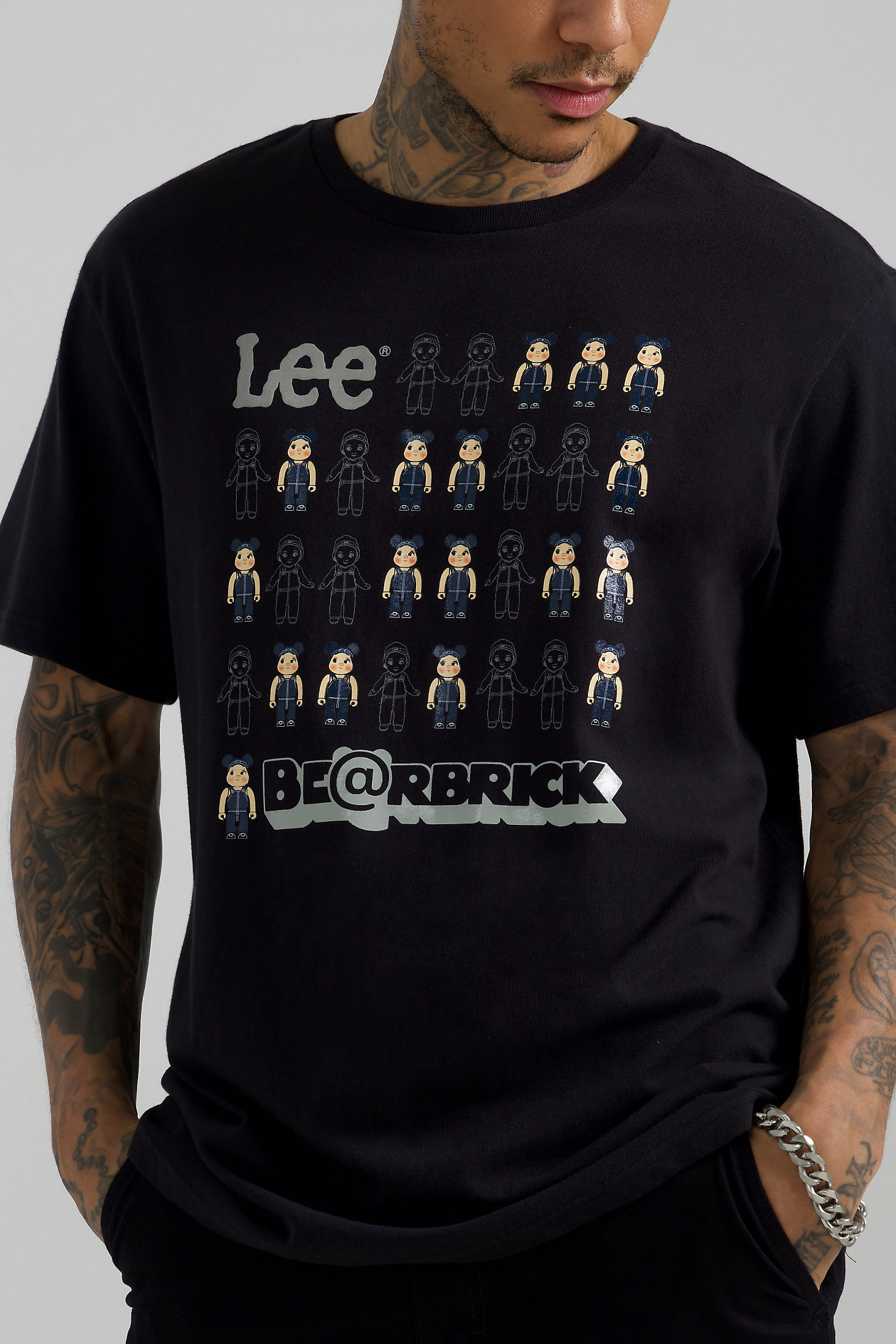 Men's Lee x BE@RBRICK  Buddy Lee Line Up Relaxed Fit Tee in Washed Black alternative view 2