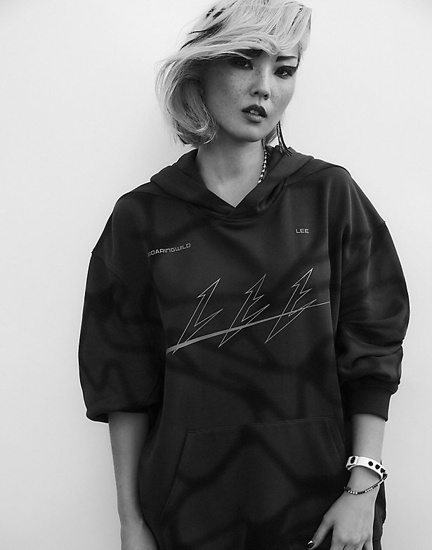 Unisex Lee® x ROARINGWILD® Oversized Graphic Hoodie in Black