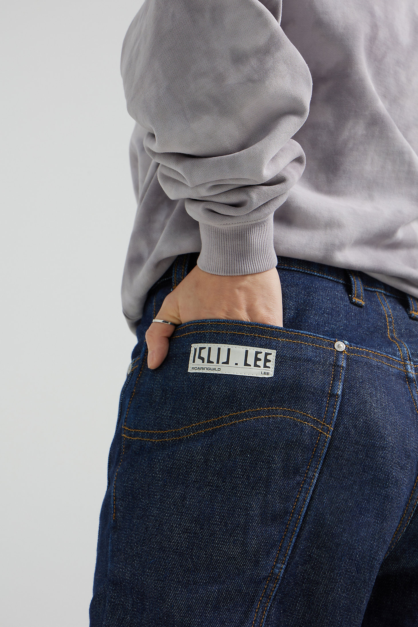 Unisex Lee® x ROARINGWILD® Wide Leg Jean in Rinse alternative view 4
