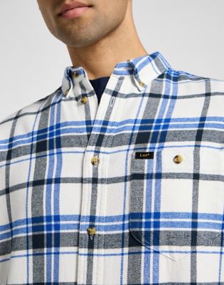 Riveted Shirt in White alternative view 4