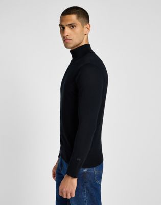 Regular Turtle Neck in Black alternative view 3