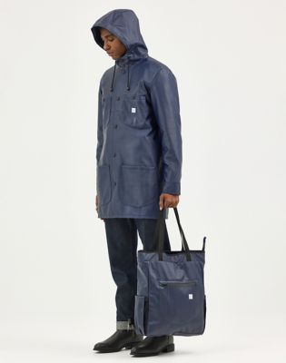 Men s Lee x STUTTERHEIM Chore Raincoat in Aviator Navy Lee x Stutterheim Lee