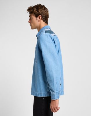 2 Pocket Overshirt in Light Wash alternative view 2