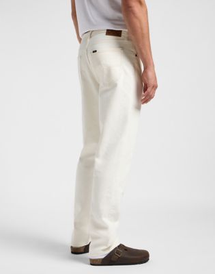 Oscar in White alternative view 3