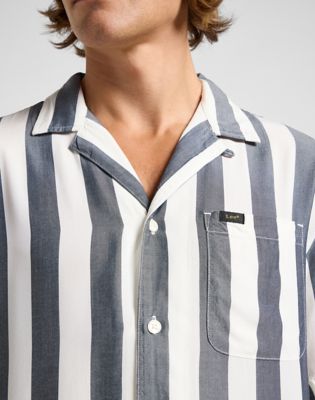 Short Sleeve Resort Shirt in Rivet Navy alternative view 5