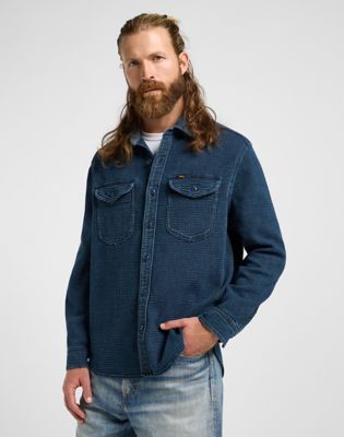101 70's Shirt in Dark Wash alternative view 2