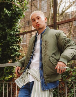 Relaxed Bomber Jacket in Oak Moss