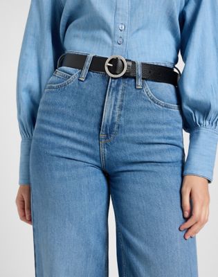 Round Buckle Leather Belt in Black
