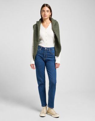 Carol Regular Jean in Fresh Berry