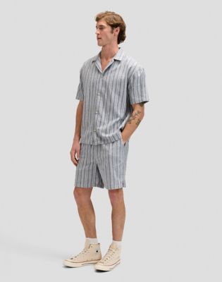 Regular Vista Pull On Short in Mood Indigo