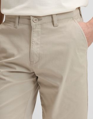 Regular Lightweight Chino Short in Cashmere