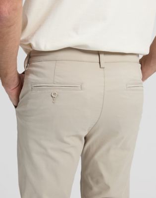 Slim Lightweight Chino Trousers in Cashmere