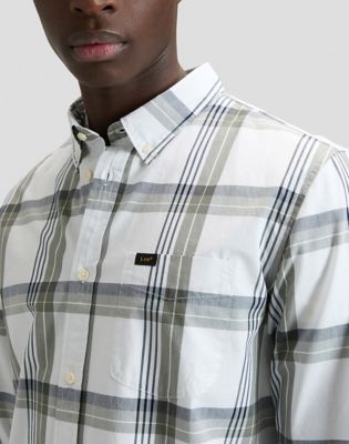 Regular Lightweight Button Down Shirt in Lichen Navy Plaid
