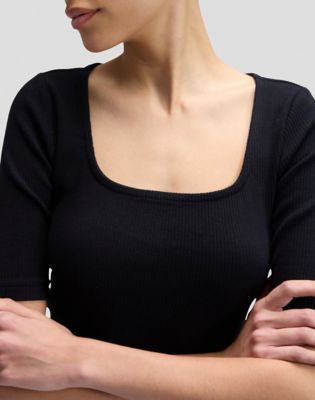 Slim Squared Neck Tee in Black