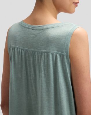 Slim Lightweight Tank Top in Desert Sage