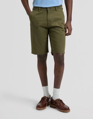 Regular Lightweight Chino Short in Olive Moss