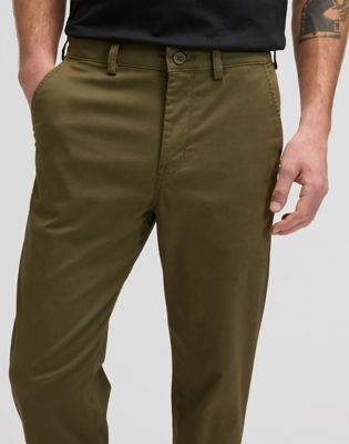Slim Lightweight Chino Trousers in Olive Moss