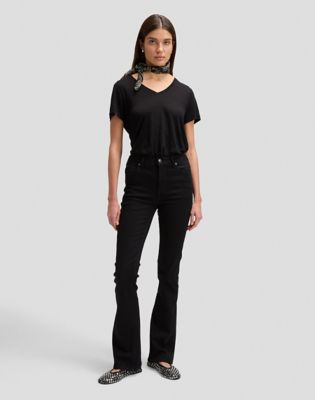 V Neck Regular Tee in Black