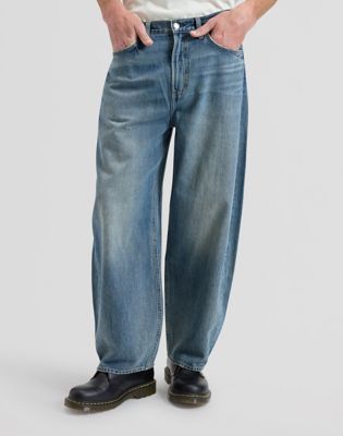 Barrel Jean in Mid Shade