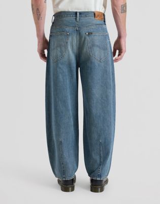 Barrel Jean in Mid Shade