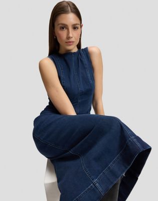 Slim Shaped Long Dress in Lee Hearts