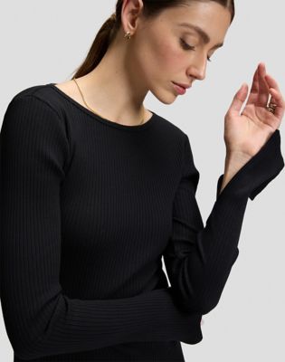 Slim Slit Sleeve Rib Tee in Black