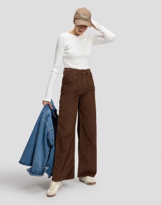 Slim Slit Sleeve Rib Tee in Ecru