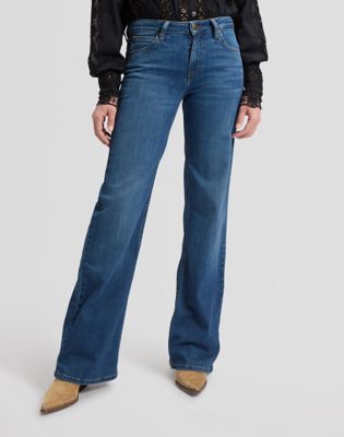 Lana Mid Rise Bootcut Jean in Mid Voyage