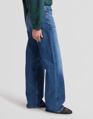 Rider Loose Straight Jean in Mid Turn