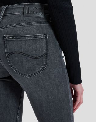 Elly Slim Jean in Holiday Special