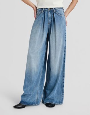 Wide Leg Pleated Jean in Preppy Blue