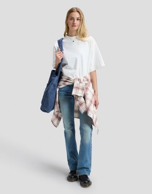 Jessica Low Rise Bootcut Flap Pocket Jean in Flowing River