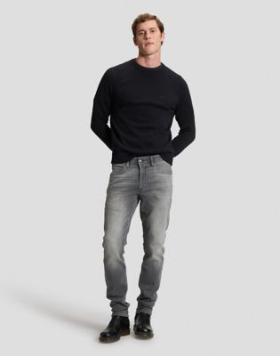 Regular Raglan Sweater in Black