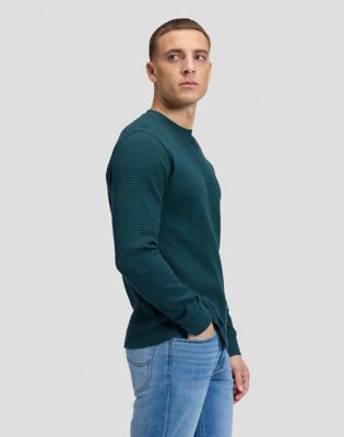 Regular Long Sleeve Waffle Tee in Ponderosa Pine alternative view 3