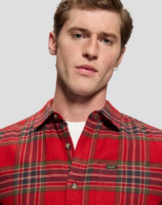 Regular Leesure Shirt in Red Tartan