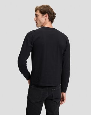 Regular Long Sleeve Patch Logo Tee in Black