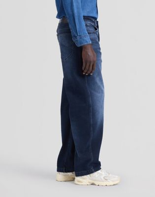 Loose 5 Pocket Barrel Jean in Good Luck Charm