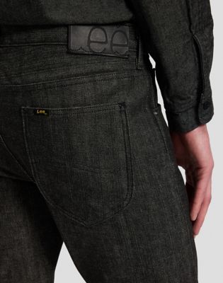 101 S Slim Jean in Dry Black