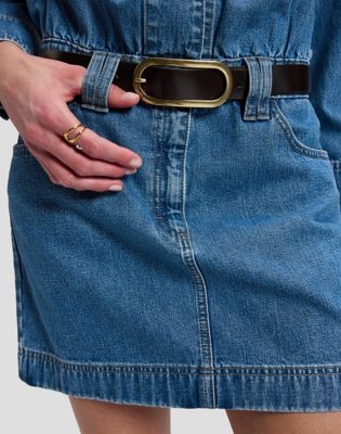 Oval Buckle Leather Belt in Dark Brown