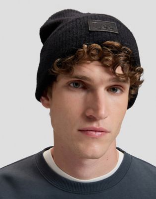 Core Beanie in Black