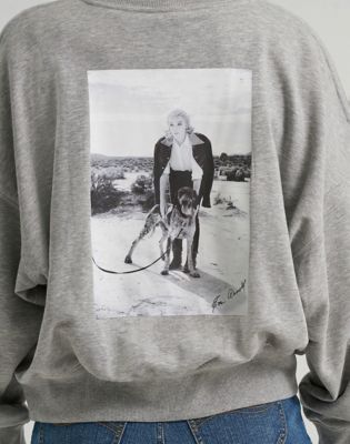 Lee X Marilyn Monroe Crew Sweatshirt in Mid Grey Mele