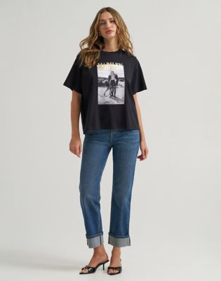 Lee X Marilyn Monroe Fit Tee in Black Beauty