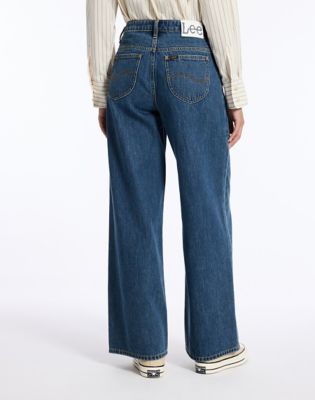 Front Flap Pocket Jean in Mid Shade