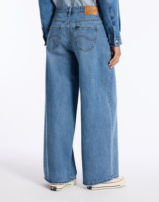 Slouchy Jean in Mid Shade