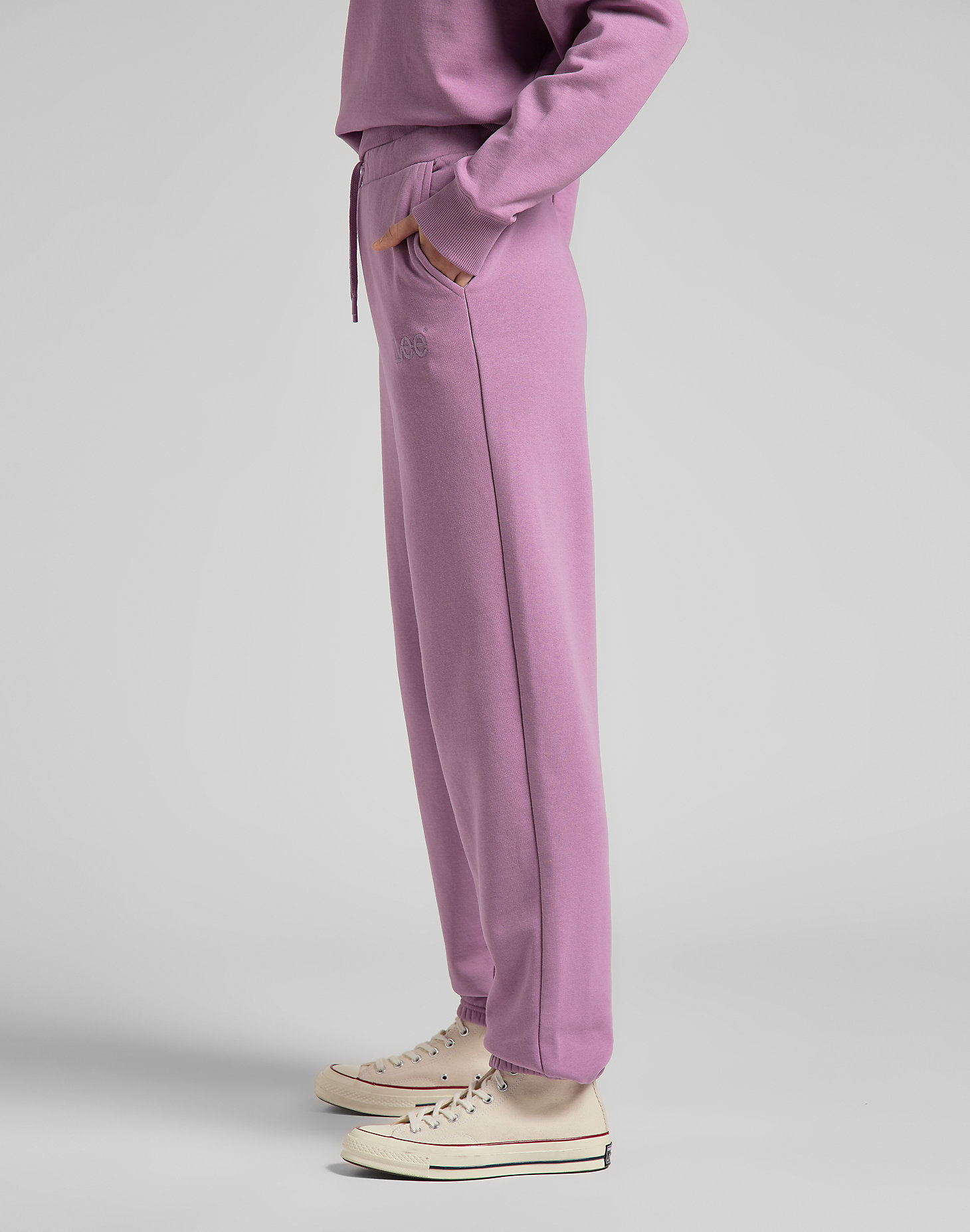 Relaxed Sweatpants in Plum alternative view 4