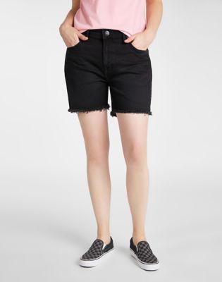 lee boyfriend shorts