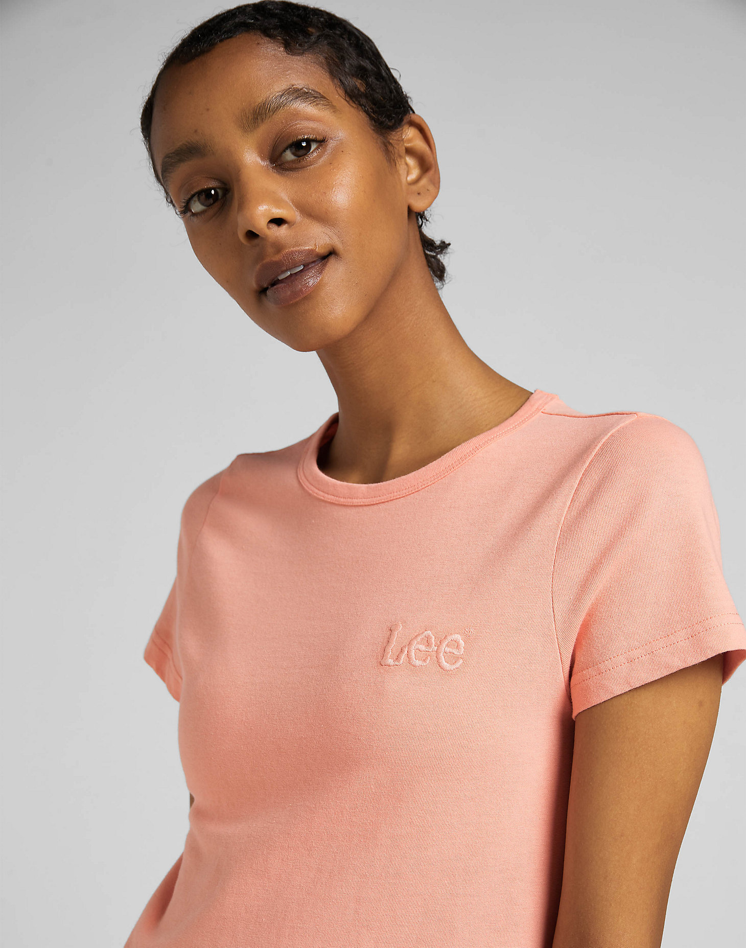 Slim Cropped Tee in Bright Coral alternative view 4